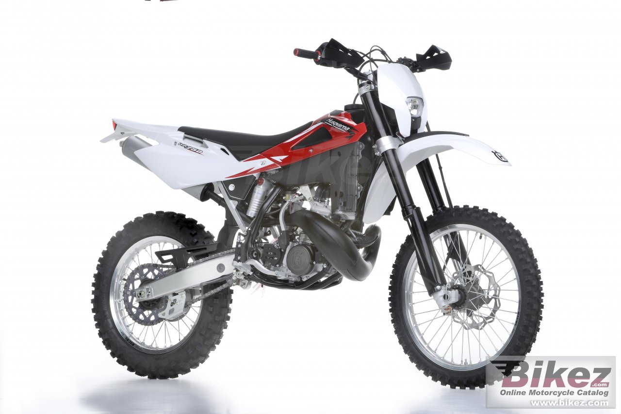 Big Husqvarna wr250 picture and wallpaper from Bikez.com